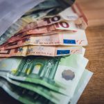 Pensione e riscatto laurea: la proposta per pagare solo 900 euro all’anno