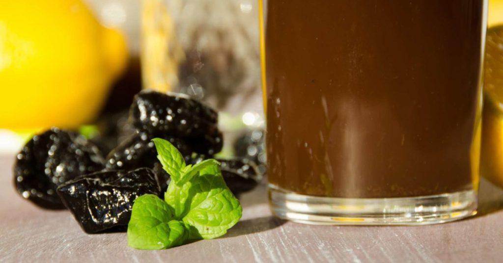 Come ti aiuta il succo di prugne a dimagrire e quando deve essere consumato