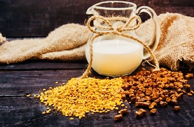 Elisirul naturale per la salute: Yogurt con propoli e i suoi benefici straordinari