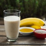 Non tossirai più! Schiaccia una banana e aggiungi questi 2 ingredienti comuni. Liberati dalla tosse definitivamente!