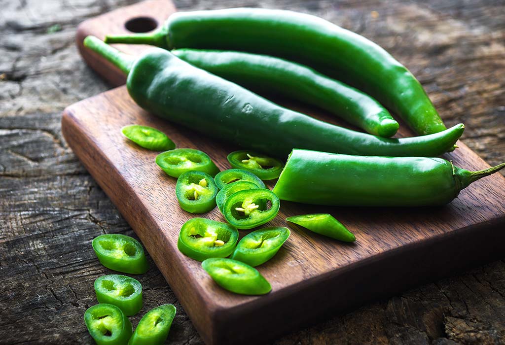 Peperoncino verde: un plus di aroma e un surplus di salute, benefici e precauzioni