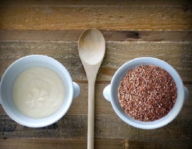 Perché bere kefir con semi di lino al mattino?
