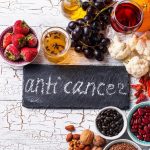 10 tipi di alimenti che combattono il cancro