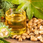 Come utilizzare l’olio di ricino spremuto a freddo per trattare i dolori articolari, la stitichezza e i problemi della pelle