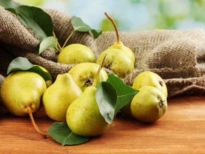Come le pere possono aiutare a mantenere la salute del cuore + altri 9 benefici principali
