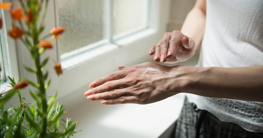 Come fare la propria crema per dolori articolari: ricetta con 4 ingredienti naturali