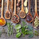 Top 33 delle erbe e piante curative più potenti + i loro benefici
