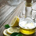 Il segreto delle mattine sane: I benefici straordinari della miscela di olio d’oliva e succo di limone a stomaco vuoto