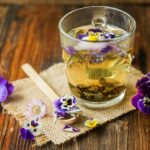 Pulizia del sangue con tè di tre fiori macchiati: tradizione convalidata dalla scienza