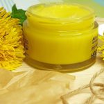 Crema con tarassaco per alleviare il dolore: facile da preparare a casa