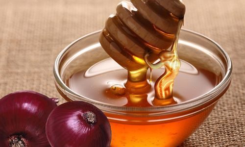 Sciroppo per la tosse con cipolla e miele: una ricetta così semplice, così efficace!