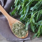Il dragoncello: un rimedio naturale per lo stomaco