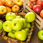 Perché mangiare una mela al giorno: cosa dice la scienza moderna su questa semplice abitudine