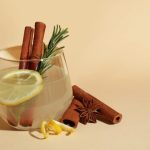 Perché è bene bere acqua con cannella al mattino? Effetti sorprendenti per l’organismo