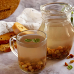 Acqua di uva passa: l’elisir di salute e energia – 10 motivi per includerla nella routine quotidiana