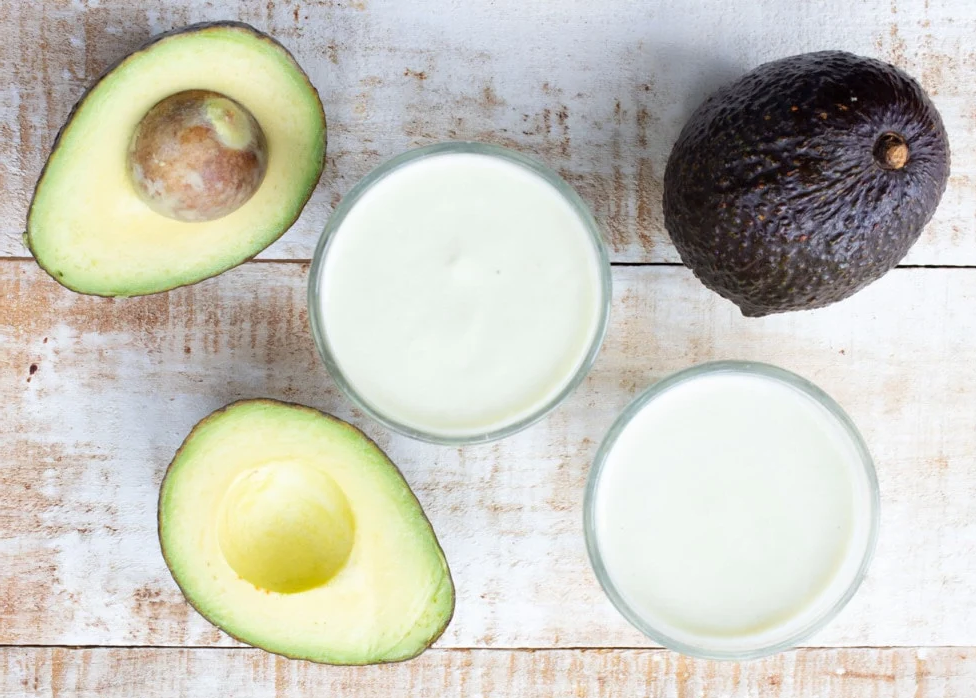 Yogurt con avocado: due ingredienti per una salute di ferro (ricetta e benefici)