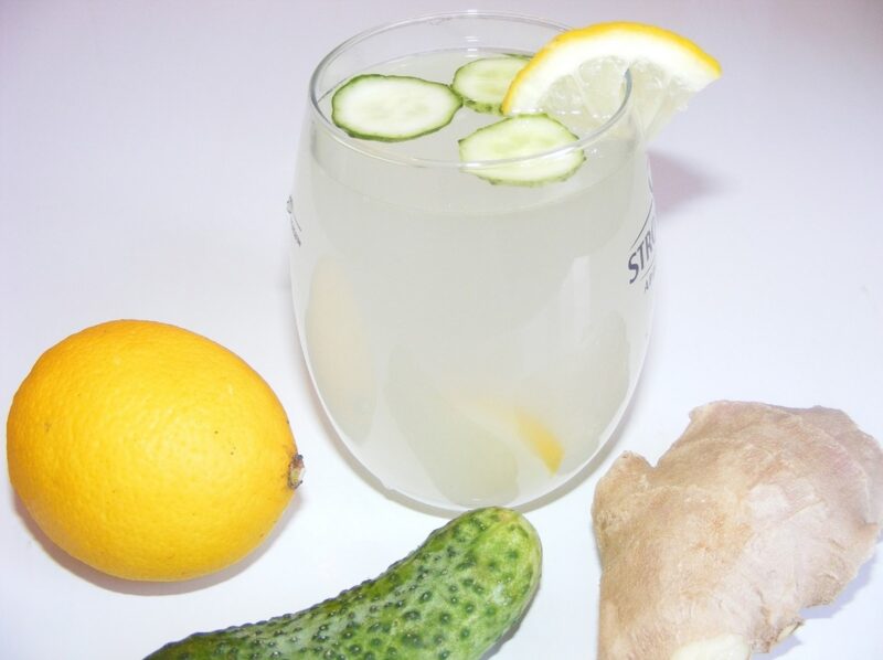 Ricetta di acqua detox con zenzero, cetriolo e limone: pro e contro