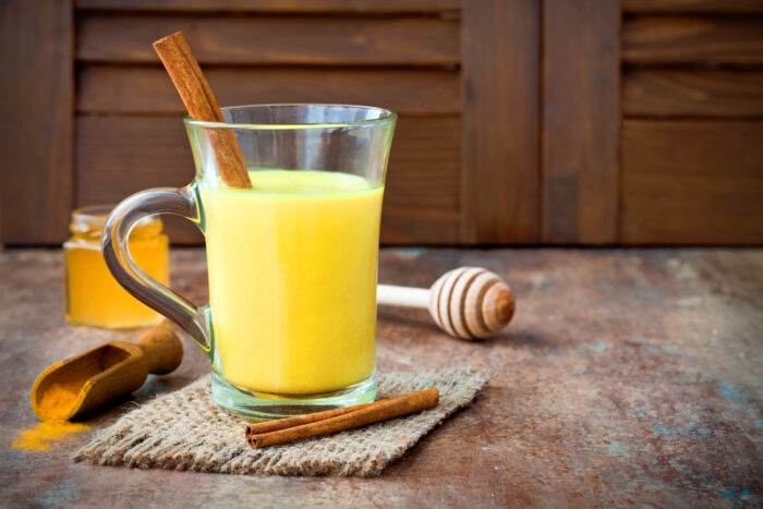 3 bevande serali per un sonno riposante: come agiscono + ricette