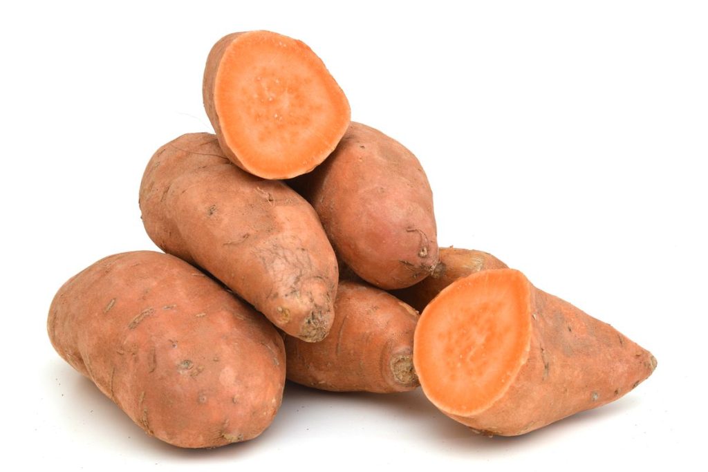 Patate dolci molto più sane delle patate? 6 benefici impressionanti più profilo nutrizionale ed effetti collaterali