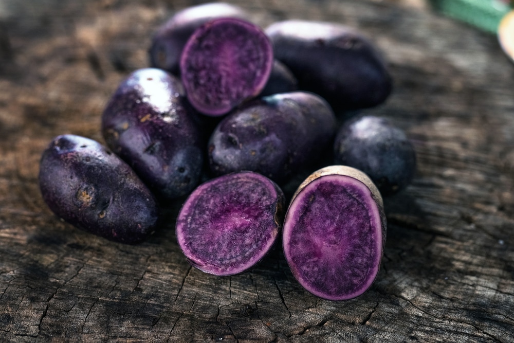 Il patata viola in cima alle verdure più salutari