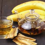 Che cos’è il tè di banana e perché dovresti provarlo? Se lo consumi la sera, ti aiuterà a dormire. Ecco come prepararlo