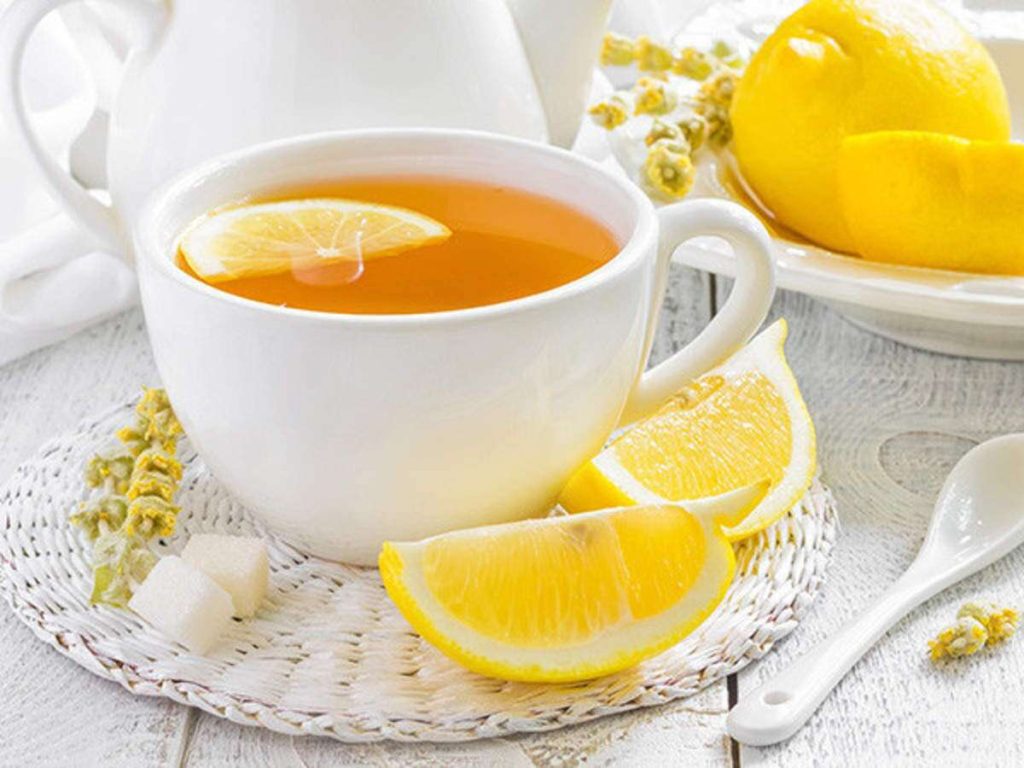 Tè di limone per la purificazione, energizzazione e rinfrescamento dell’organismo + altri benefici essenziali