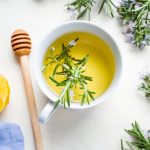 Il tè al rosmarino è straordinario per la salute! Scopri quali benefici miracolosi ha e come prepararlo