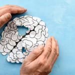 La vitamina che protegge il cervello: La sua mancanza può portare a perdita di memoria e disturbi neurologici