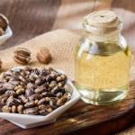 Il rimedio con olio di ricino usato nell’antichità per dolori e rigenerazione