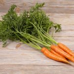 Le foglie di carota sono più ricche di nutrienti rispetto alla carota stessa? Scopri quali benefici straordinari hanno