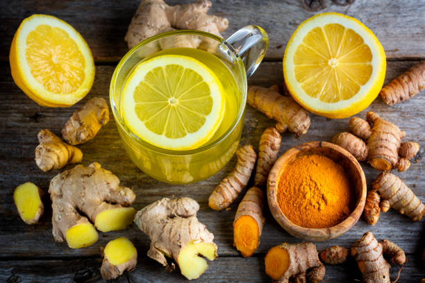 Zenzero, curcuma e limone: l’elisir per una vita sana, piena di vitalità, ricetta e consumo