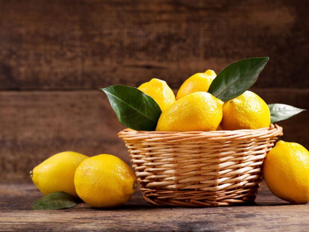 Il limone è formidabile per il fegato e ha una lunga lista di benefici importanti per la salute
