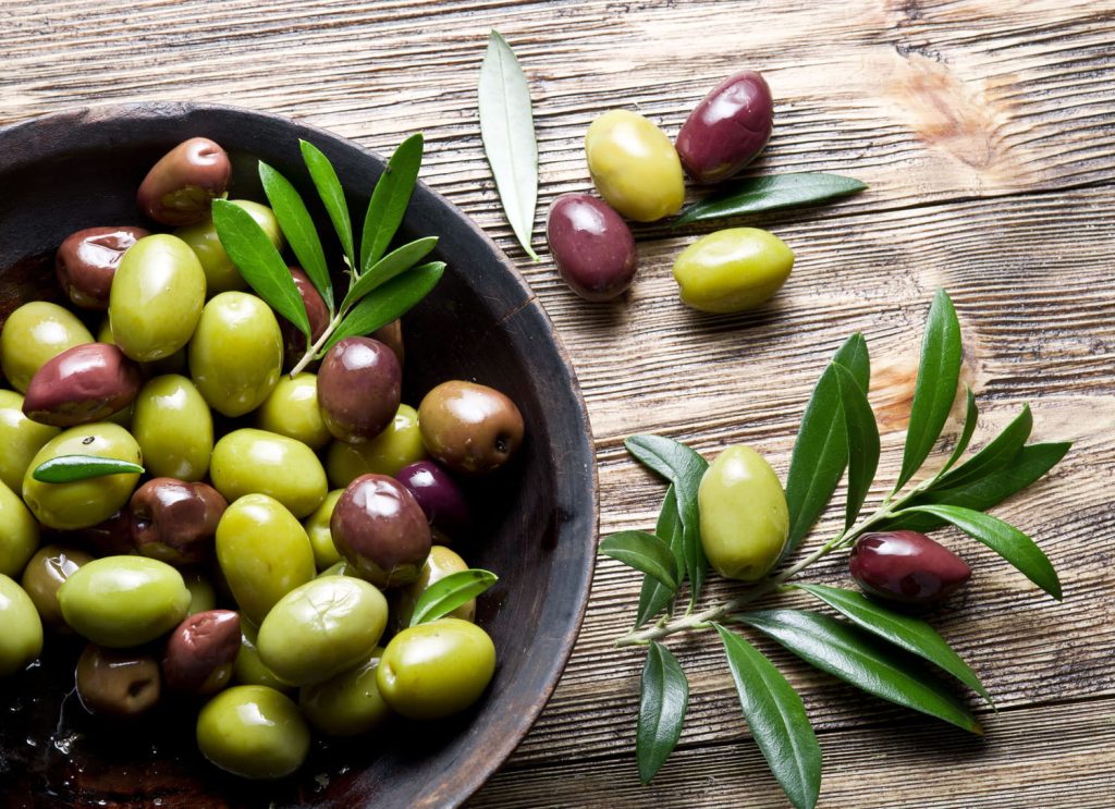Olive: 10 benefici fantastici + posibili efecte secundare