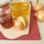 Ricetta con cipolla rossa e miele: trattamento tradizionale per la tosse, mal di gola e sistema immunitario indebolito