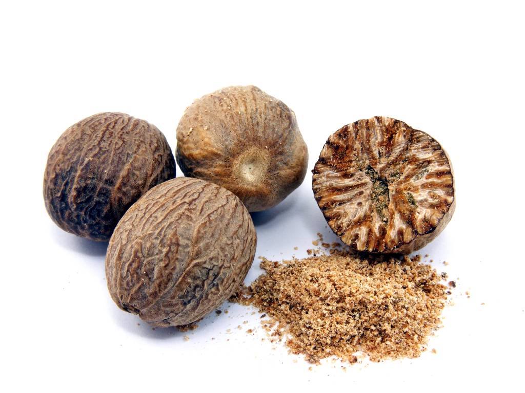 Noce moscata: spezia con super-benefici, migliora la funzione cerebrale, calma l’indigestione, migliora la circolazione sanguigna, previene la leucemia e molto altro