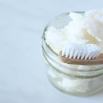 Ricetta pasta dentale con bicarbonato di sodio: elimina gli ingredienti nocivi dalle paste dentali commerciali