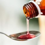 Sciroppo per la tosse fatto in casa, 100% naturale e particolarmente efficace: ricetta e modalità di somministrazione + altri rimedi consigliati e suggerimenti