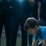 Il bambino ha detto: “La mia vera madre è nel pozzo.”