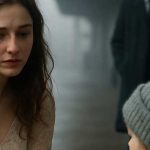 —Tu non hai casa, e io non ho madre