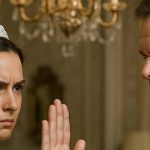 Non Toccare le Mie Ragazze! — urlò il milionario
