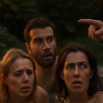 Ho scoperto per caso che i nostri vicini usavano il nostro jacuzzi