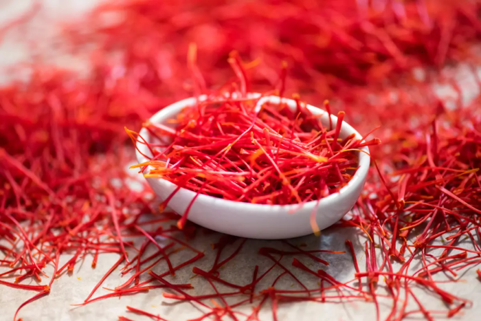 LO ZAFFERANO, la spezia miracolosa con un ruolo di balsamo nelle malattie digestive