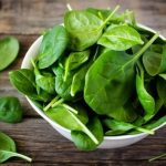 Spinaci super-alimento con effetti medicinali molto potenti