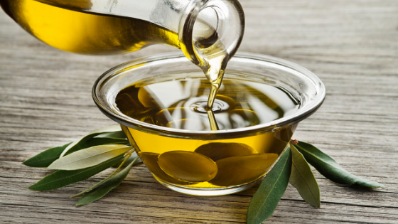 Gli studi hanno dimostrato che l’olio d’oliva riduce il rischio di morte a causa di malattie cardiache, cancro e malattia di Alzheimer