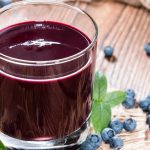 Succo di mirtilli: benefici importanti + ricetta
