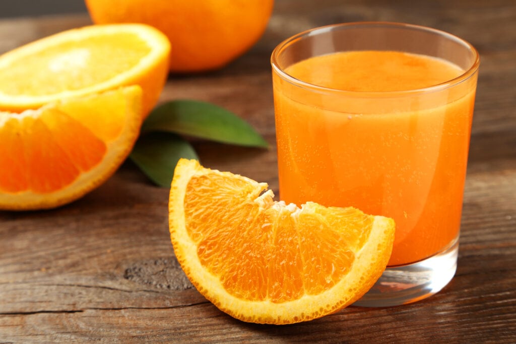 Il succo d’arancia naturale è un alleato formidabile per la salute