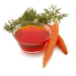 Olio di carota preparato in casa rigenerante per la pelle secca