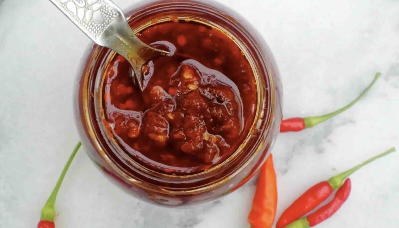 Olio di aglio con chili tonico circolatorio caldo e energizzante