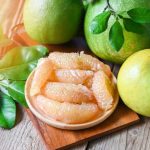 Pomelo: Il frutto gigante che rigenera il fegato e riduce le infiammazioni