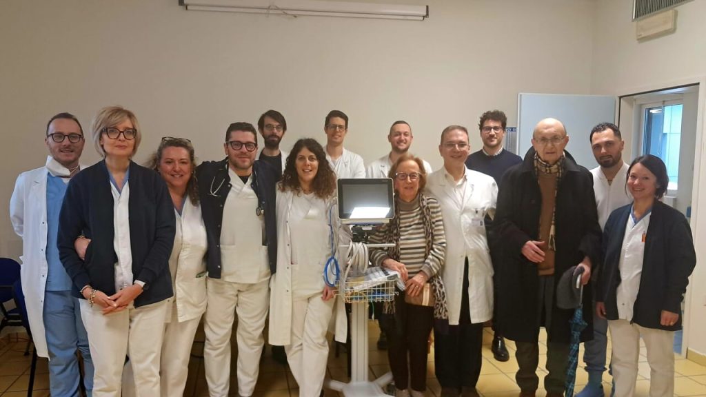 Un monitor salvavita: un gesto di amore nel ricordo di Massimo Baldassari